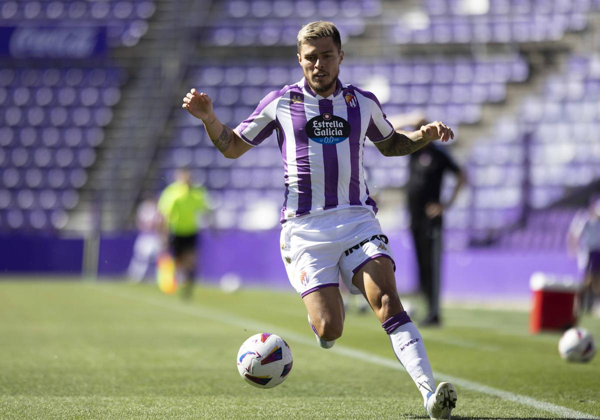 Imágenes del partido entre el Real Valladolid y el AVS Futebol portugués (1/2)