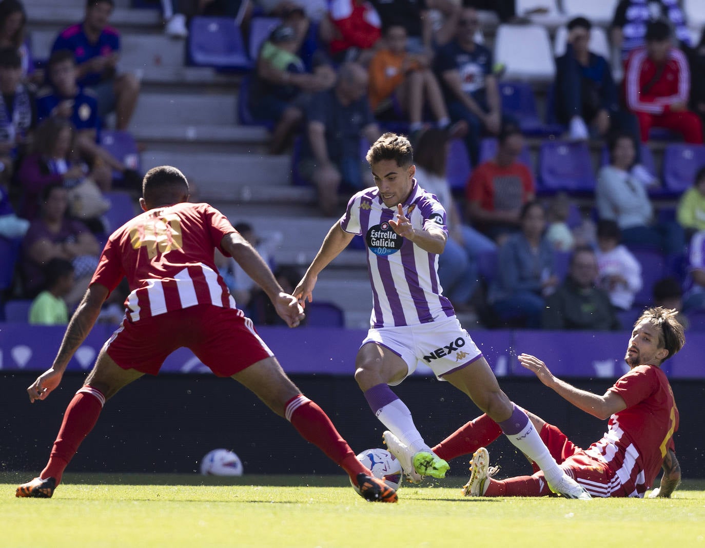 Imágenes del amistoso entre el Real Valladolid y el AVS Futebol portugués (2/2)