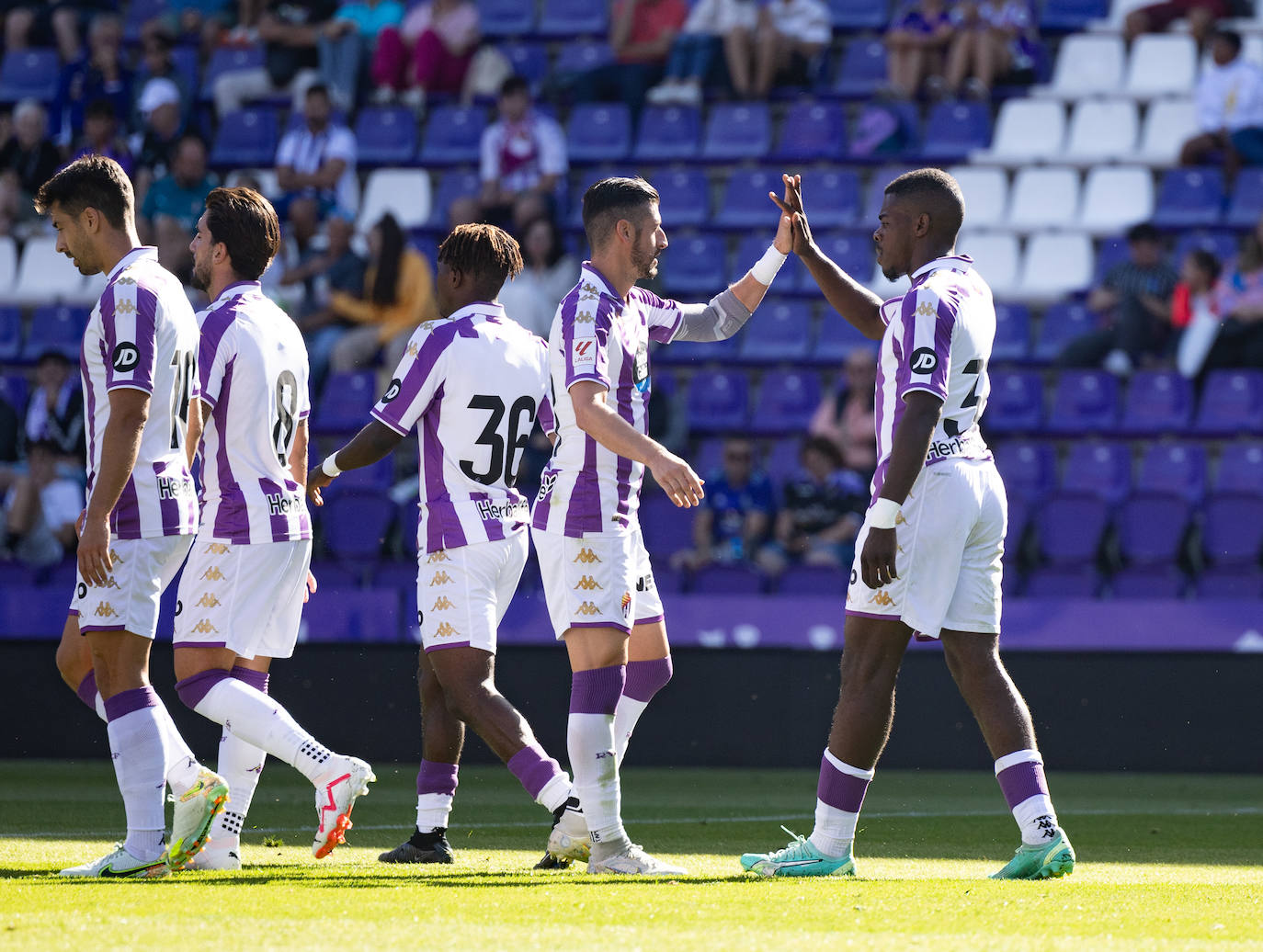 Imágenes del amistoso entre el Real Valladolid y el AVS Futebol portugués (2/2)