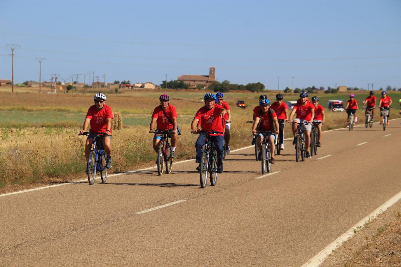 Tordehumos celebra la 25 edición de su marcha cicloturista (3/3)