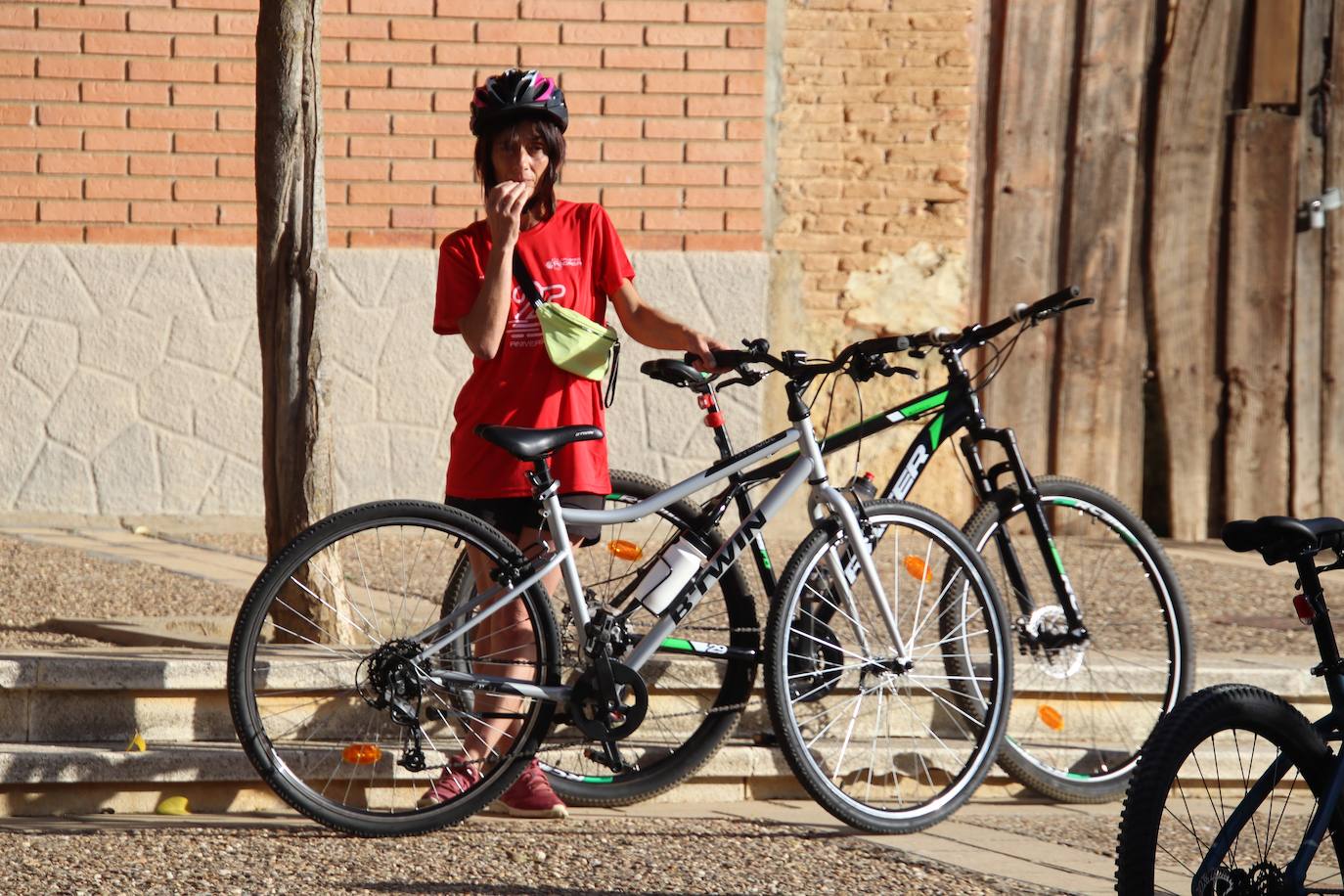 Tordehumos celebra la 25 edición de su marcha cicloturista (1/3)