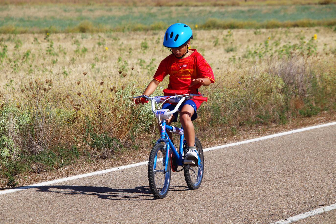 Tordehumos celebra la 25 edición de su marcha cicloturista (2/3)