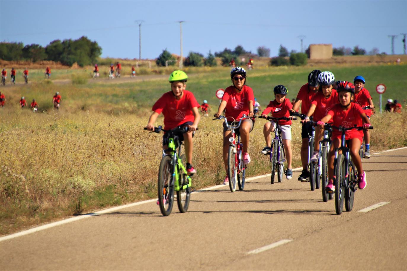 Tordehumos celebra la 25 edición de su marcha cicloturista (2/3)