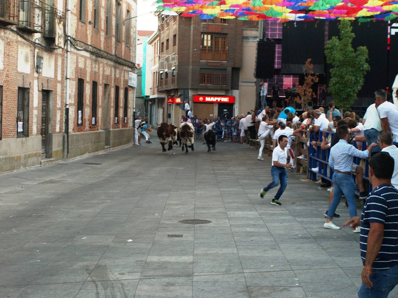 El primer día de las fiestas populares de agosto de Íscar, en imágenes (1/2)