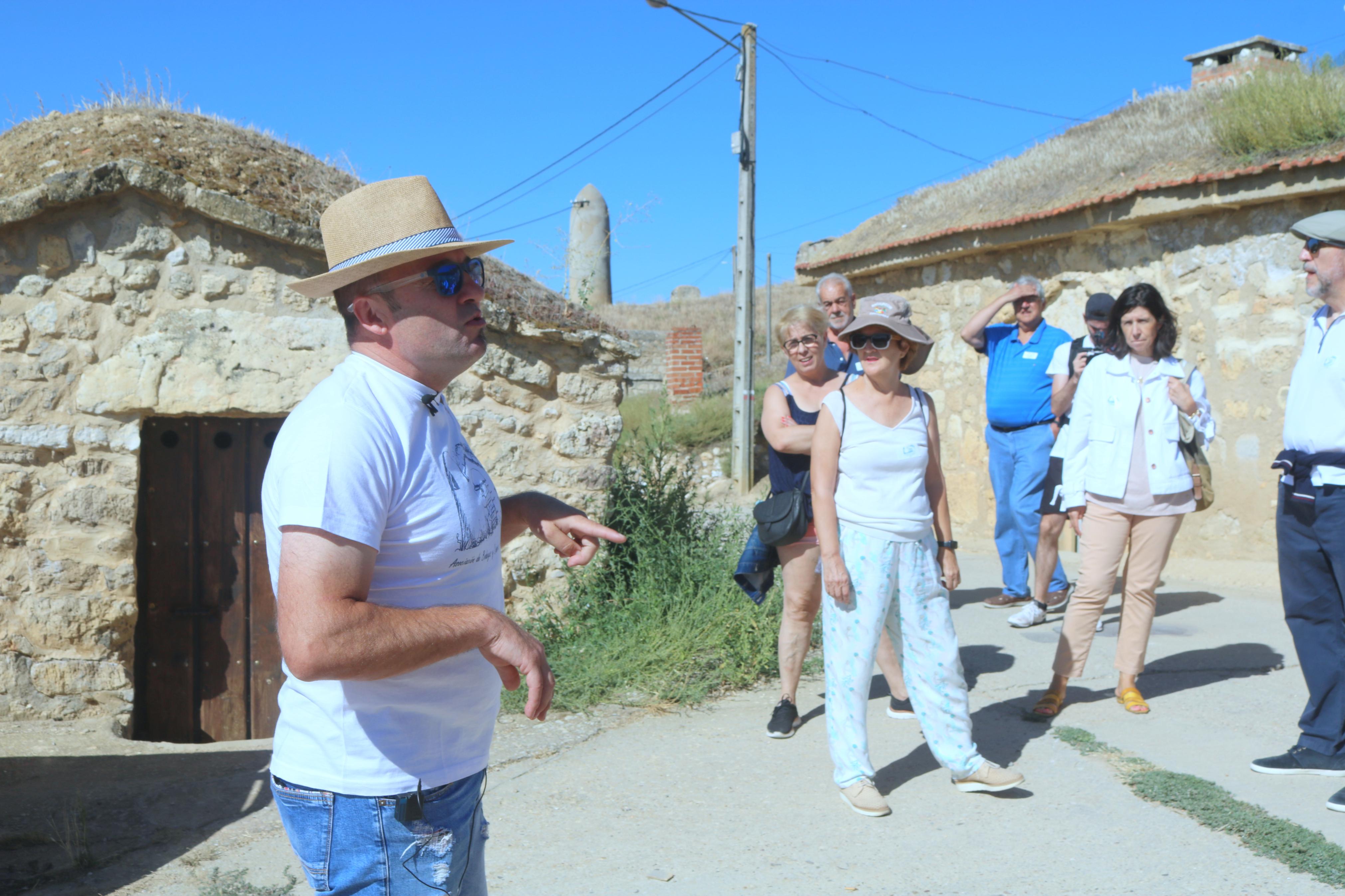 Ruta por las Bodegas y Cuevas de Dueñas