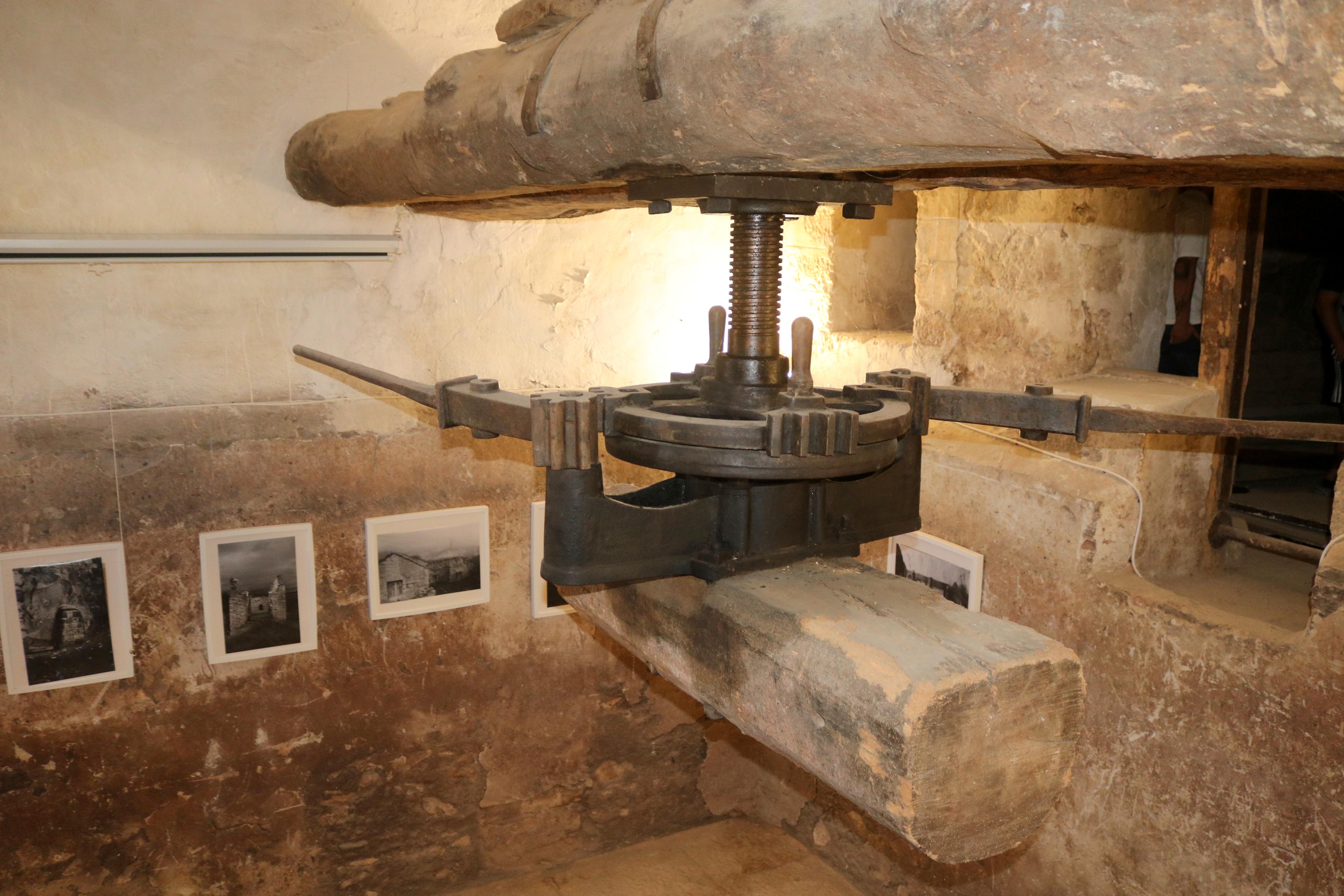 Ruta por las Bodegas y Cuevas de Dueñas