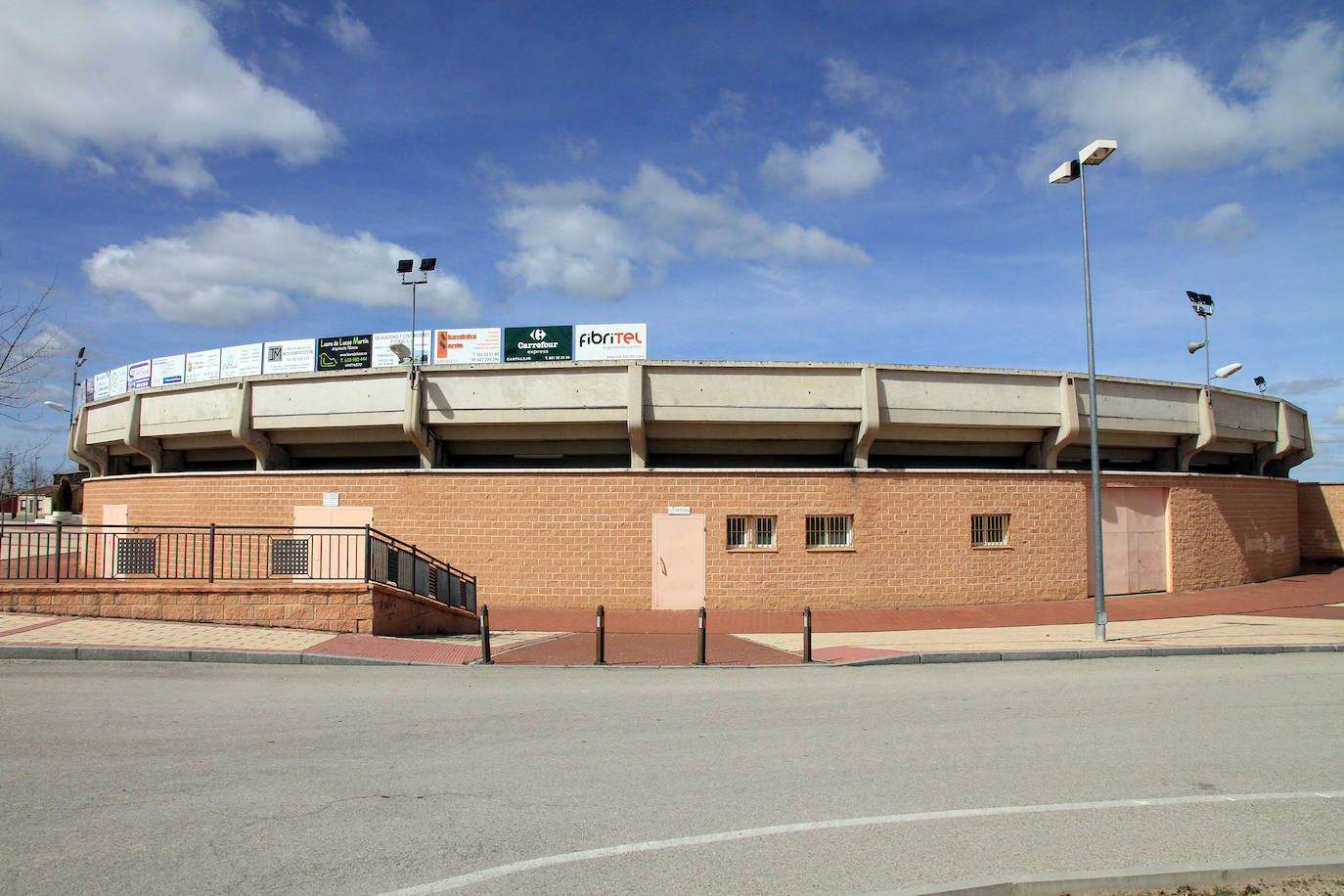 Imagen secundaria 1 - Plazas de toros de Valsaín, Cantalejo y Cabezuela, tres de las fijas en Segovia. 