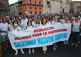 Cientos de ciudadanos han acudido a la manifestación de Medina