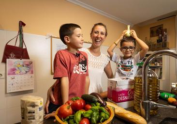 «Una compra que antes me costaba 50 euros, ahora me cuesta 80»