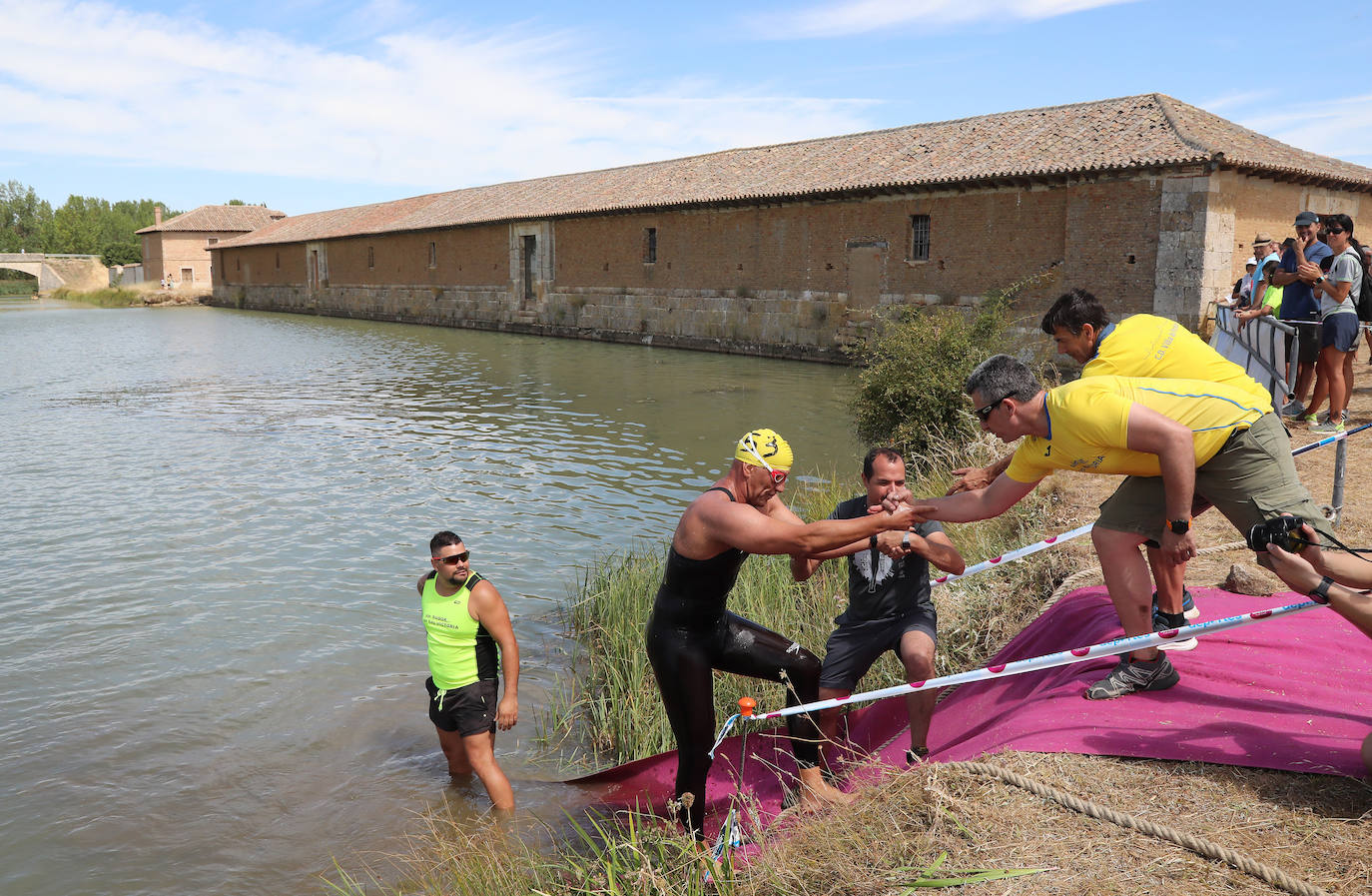 V Travesía a nado Canal de Castilla en Paredes de Nava