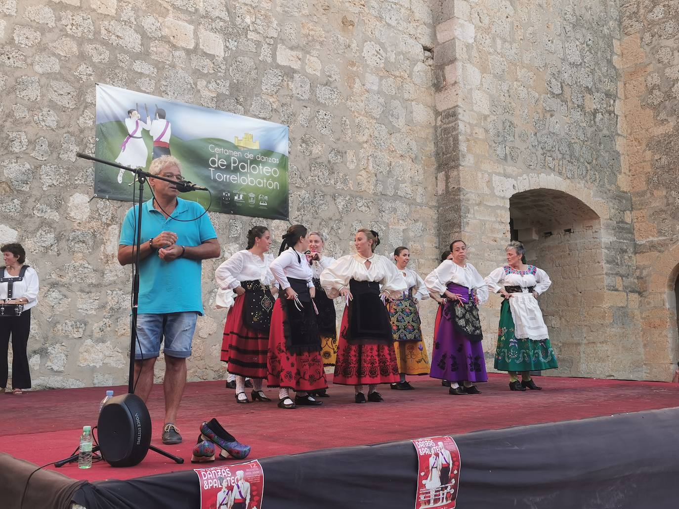 Torrelobatón celebra su XV Certamen de Paloteo