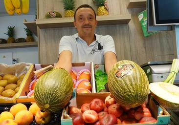 El truco de los fruteros para escoger el mejor melón sin abrirlo