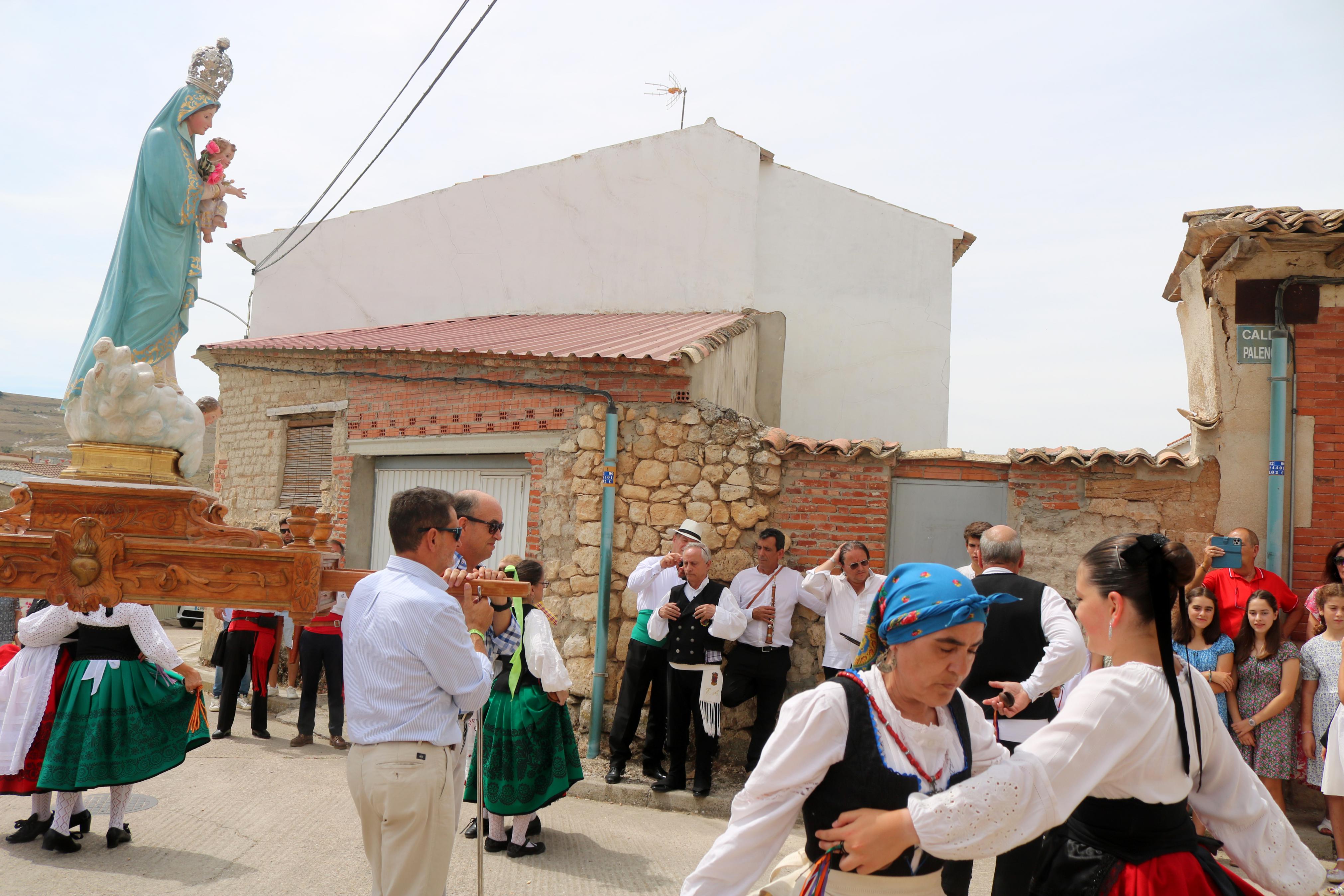 Villaconancio se rinde a la Virgen de Mediavilla