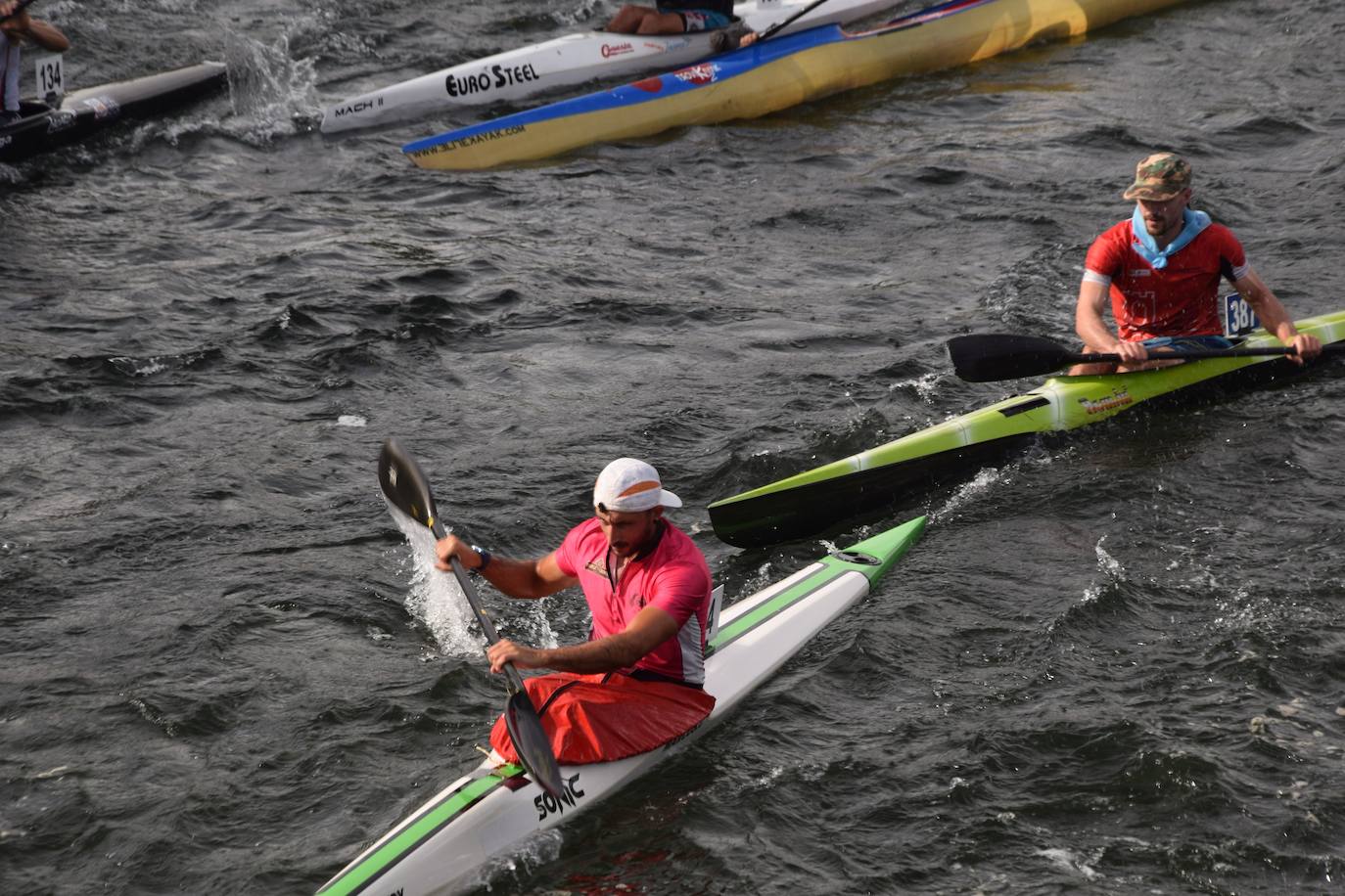 Mara Santos desata fuertes aplausos en la Regata en Velilla