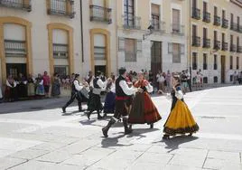 El Grupo de Danzas Jorge Manrique participará en el Festival A Concejo.