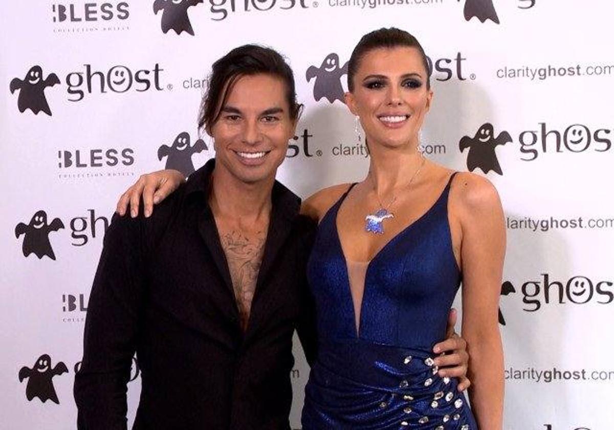 Julio Iglesias Jr. junto a Vivi Di Domenico.