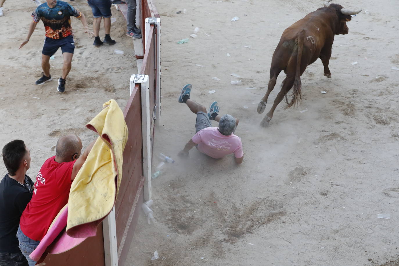 Los dos momentos de tensión vividos en la capea de las fiestas de Peñafiel