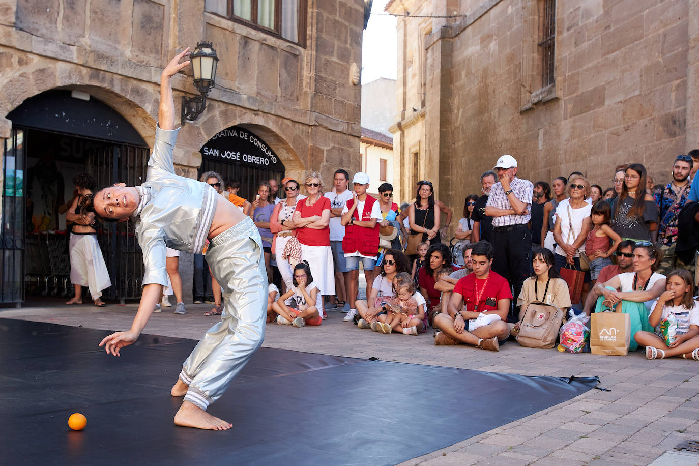 La danza abre otra vistosa edición de ARCA en Aguilar