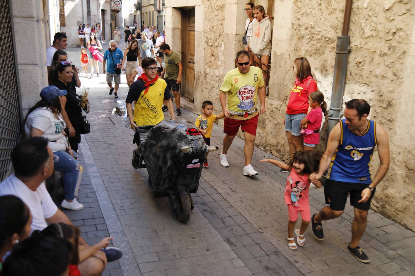 En imágenes, el encierro infantil de Peñafiel