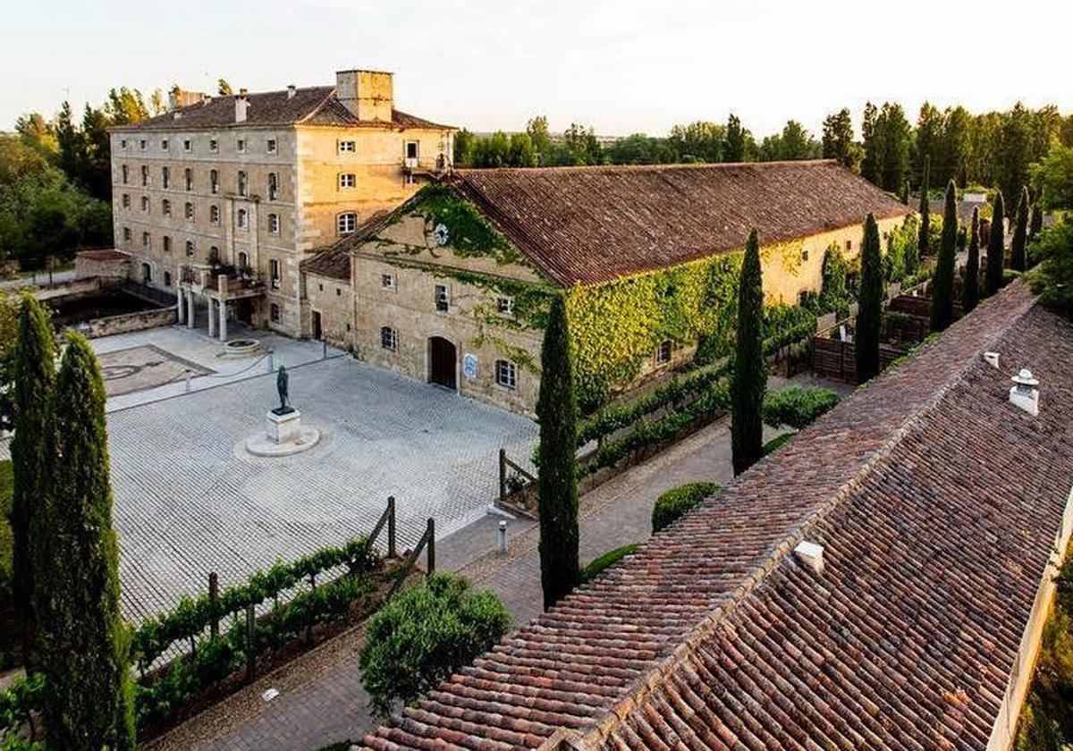 Edificios que componen el hotel de Castilla y León elegido por 'The Times' como uno de los imprescindibles.