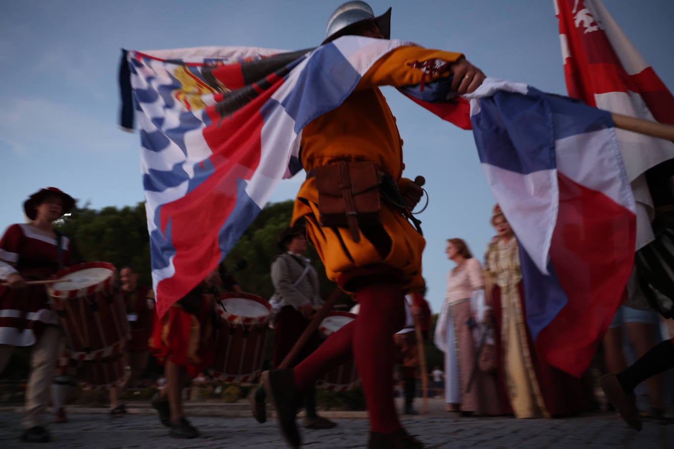 Desfile de antorchas en la Feria Renacentista de Medina del Campo