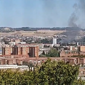 Nuevo incendio en el vertedero ilegal de Juana Jugán