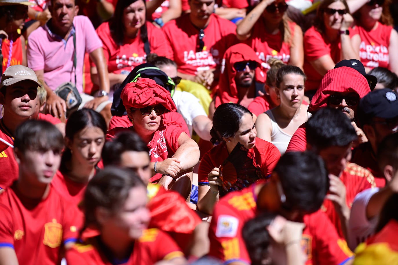 Cientos de personas vibran en Valladolid con el Mundial Femenino conquistado por España