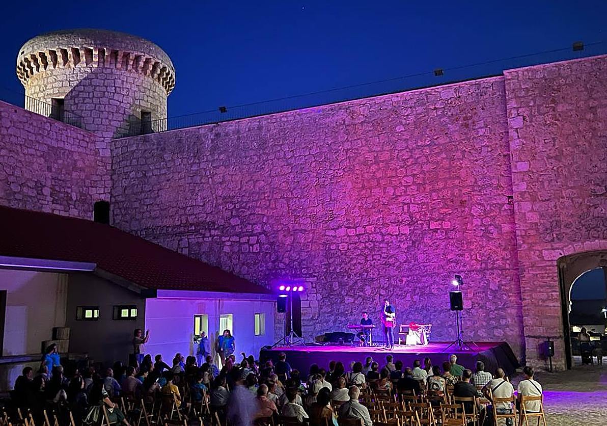 Concierto en el castillo de Torrelobatón a cargo del artista Luis Antonio Pedraza
