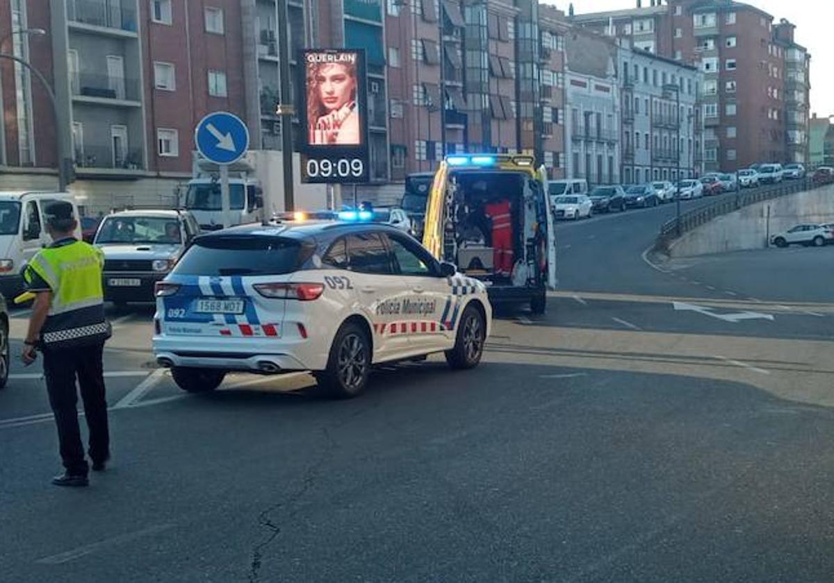 Policía Municipal y ambulancia, este miércoles en Hospital Militar.