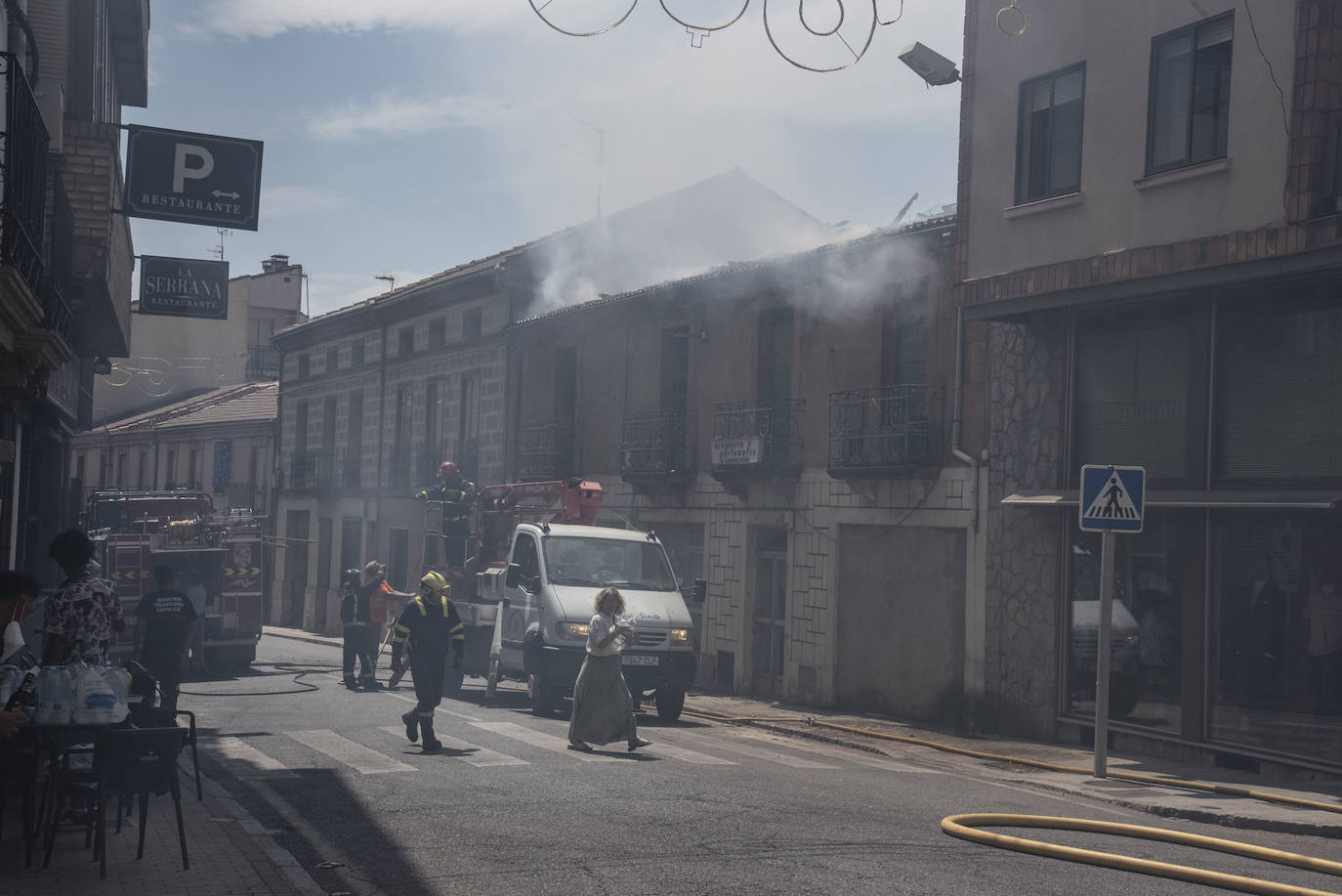 El incendio de una casa en Cantalejo, en imágenes