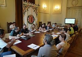 Junta de seguridad celebrada en el Ayuntamiento de Valladolid con motivo de la contrarreloj de la Vuelta del 5 de septiembre.