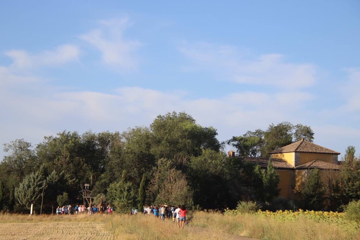 El Cristo y la Virgen de Castilviejo ya están en la iglesia de Santa María de Rioseco