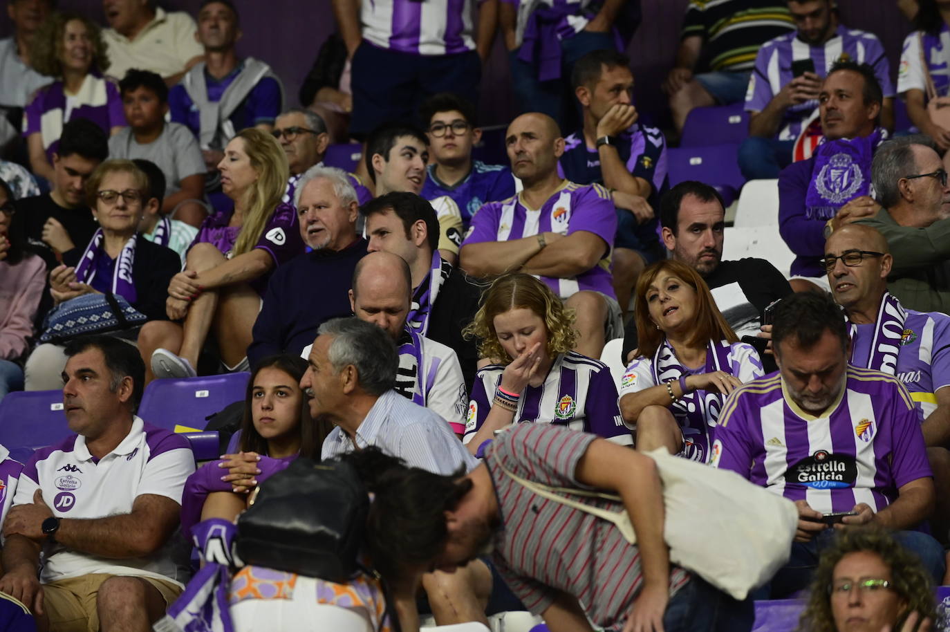 Búscate en la grada del José Zorrilla (1/4)