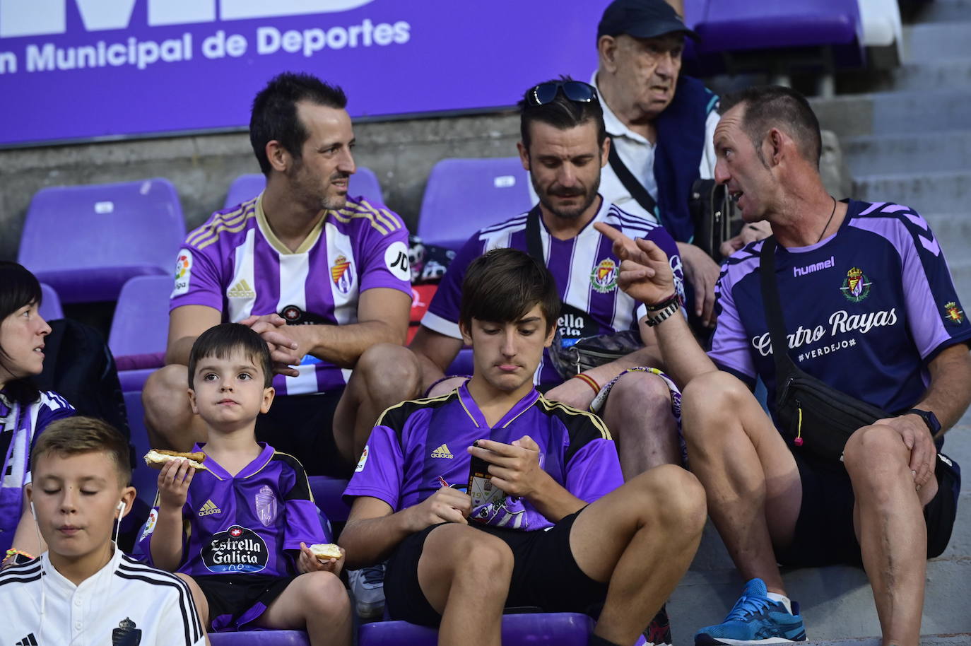 Búscate en la grada del José Zorrilla (2/4)