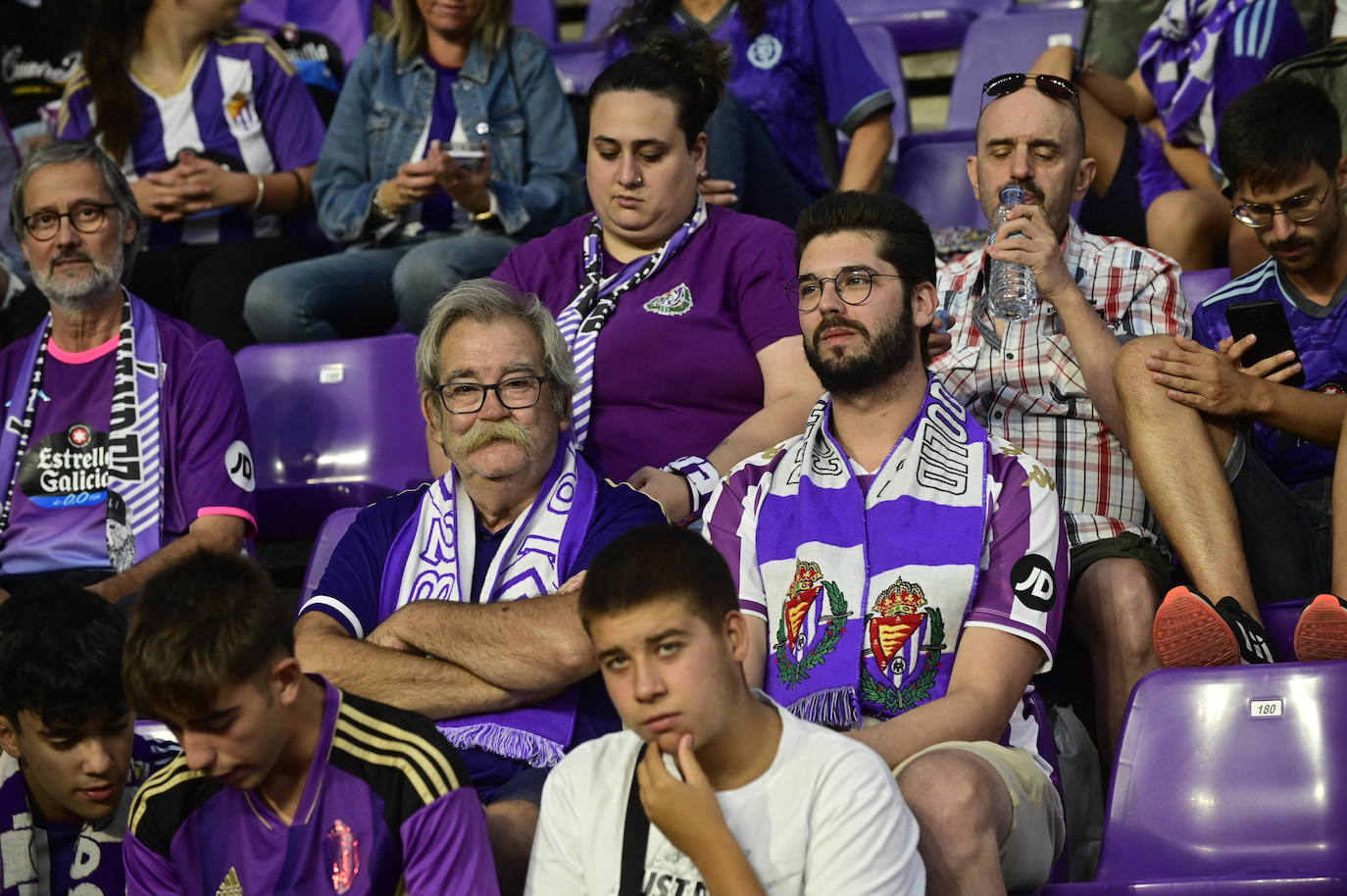 Búscate en la grada del José Zorrilla (4/4)