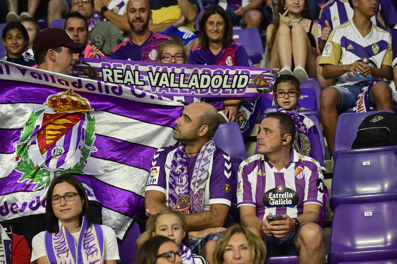 Búscate en la grada del José Zorrilla (4/4)