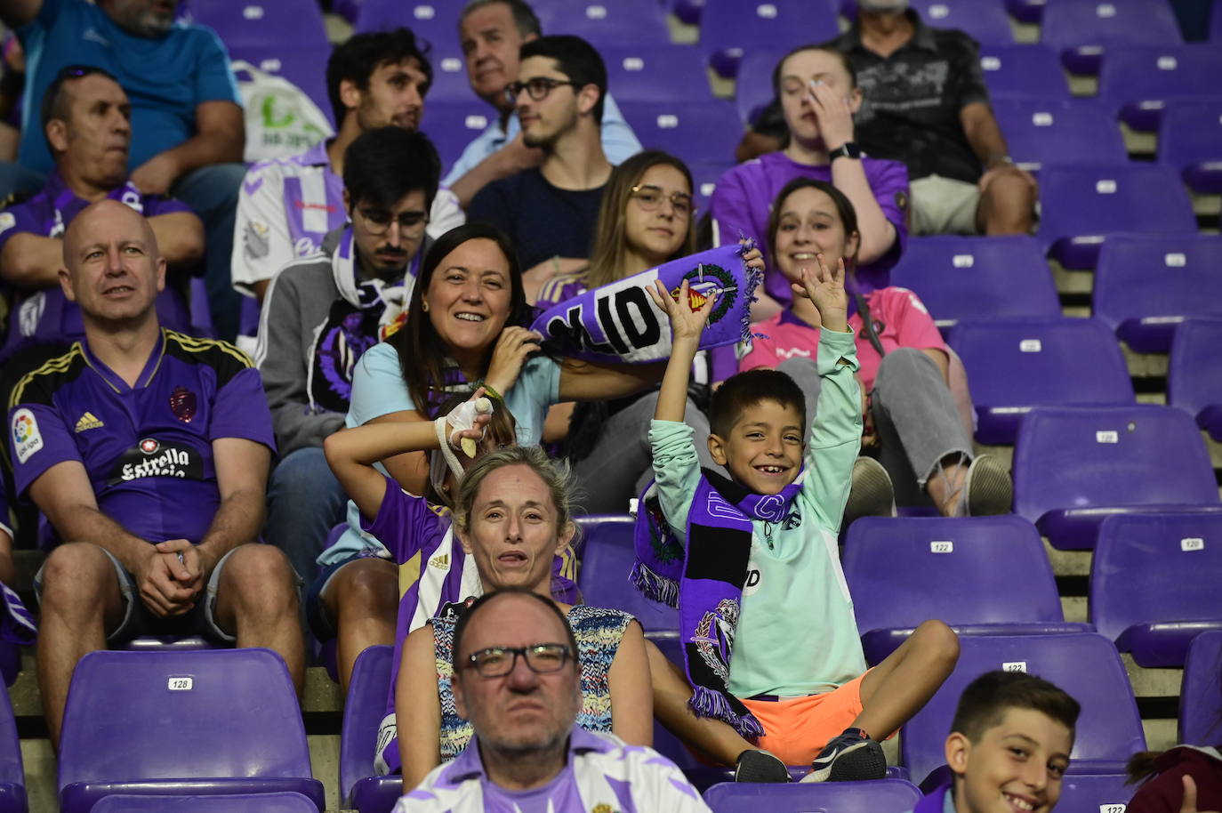 Búscate en la grada del José Zorrilla (4/4)