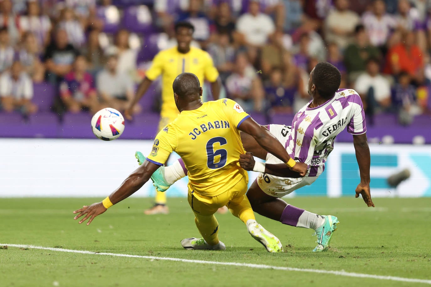 El partido entre en Real Valladolid y el Alcorcón, en imágenes (1/3)