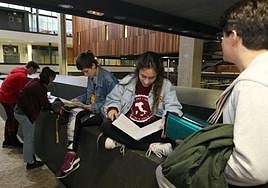 Alumnos de bachillerato en una foto de archivo.