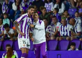 Gustavo Henrique escucha las indicaciones de Camilo Speranza, en su primera titularidad con el Real Valladolid.