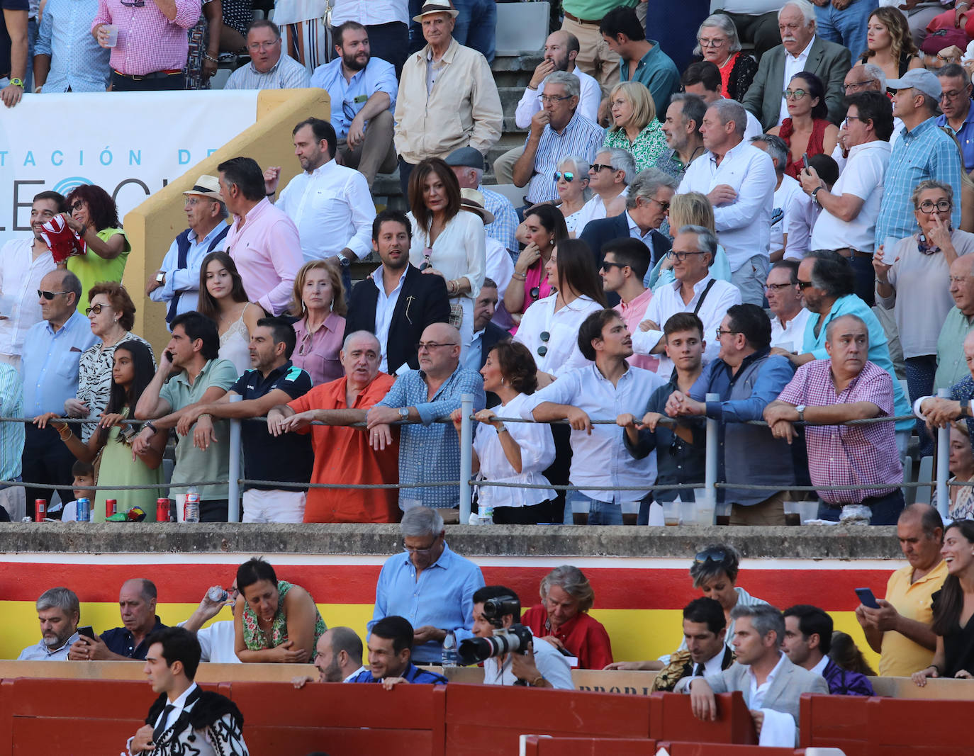 Roca Rey impone su poderío en el homenaje a El Regio