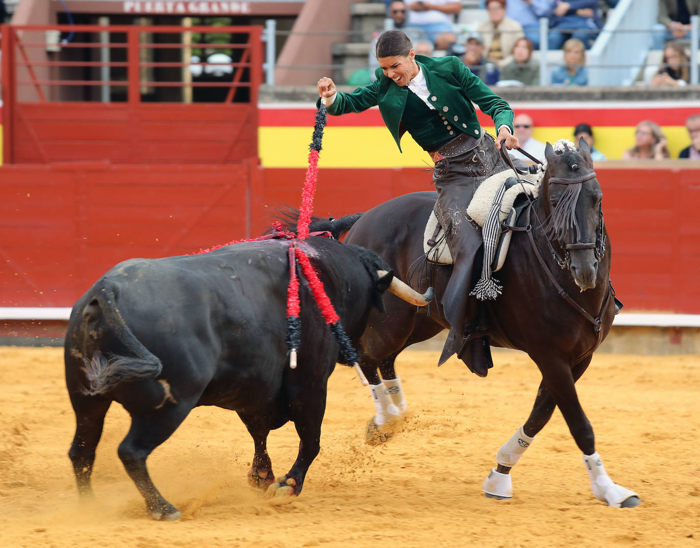 Corrida de rejones el día de San Antolín