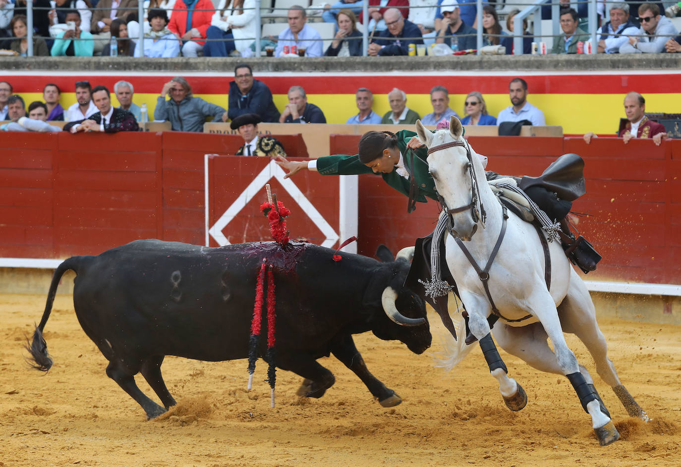 Corrida de rejones el día de San Antolín