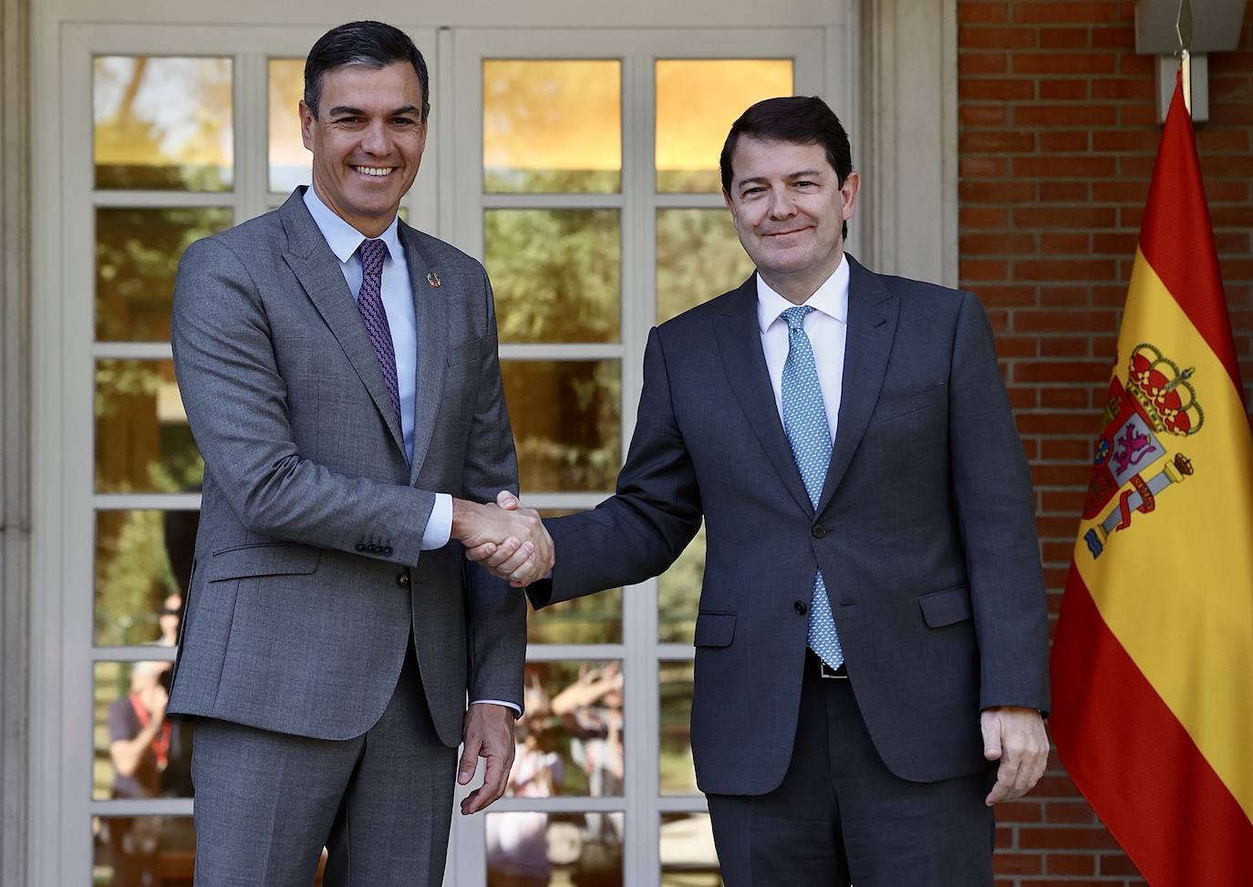 Pedro Sánchez y Alfonso Fernández Mañueco, en su reunión de julio de 2022.