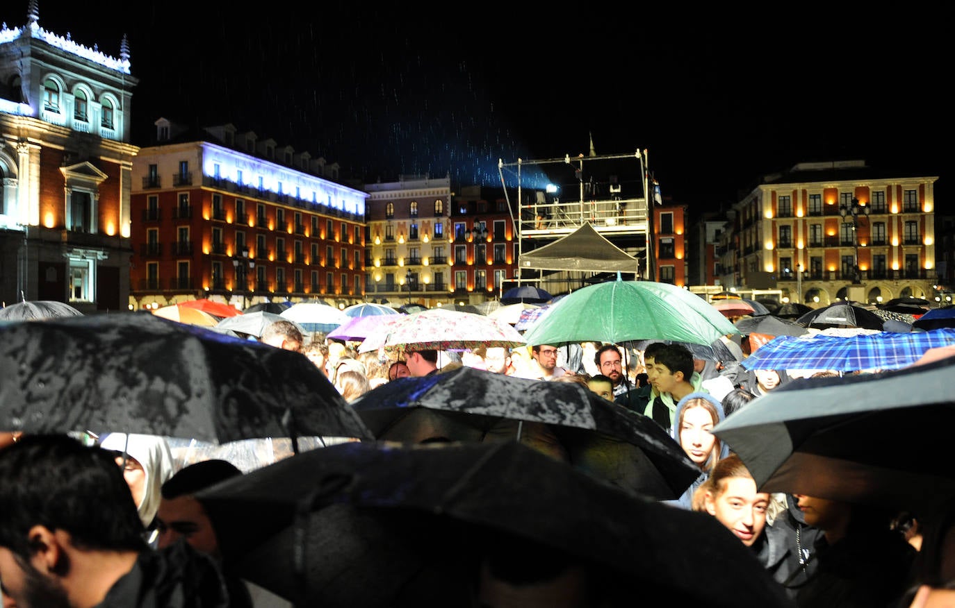 Nena Daconte, La La Love You y Gon Abril, pasados por agua en Valladolid