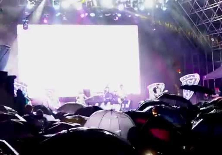 Así bailó Valladolid bajo la lluvia en el concierto de La La Love You