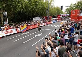 La meta frente a la Academia de Caballería.