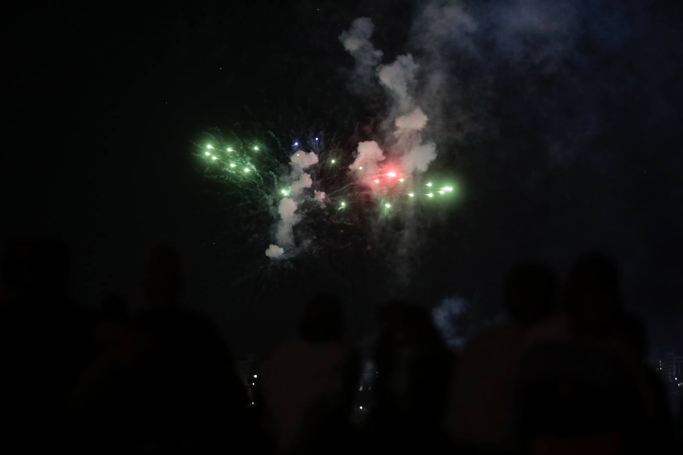 Los fuegos artificiales de la noche del martes, en imágenes