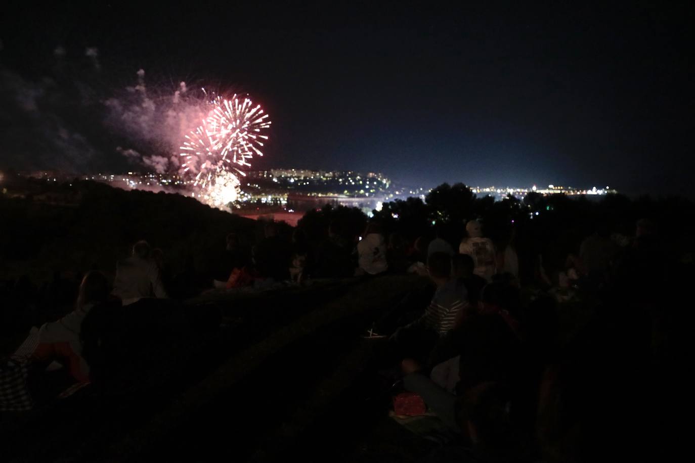 En imágenes, los fuegos artificiales del lunes 4 de septiembre