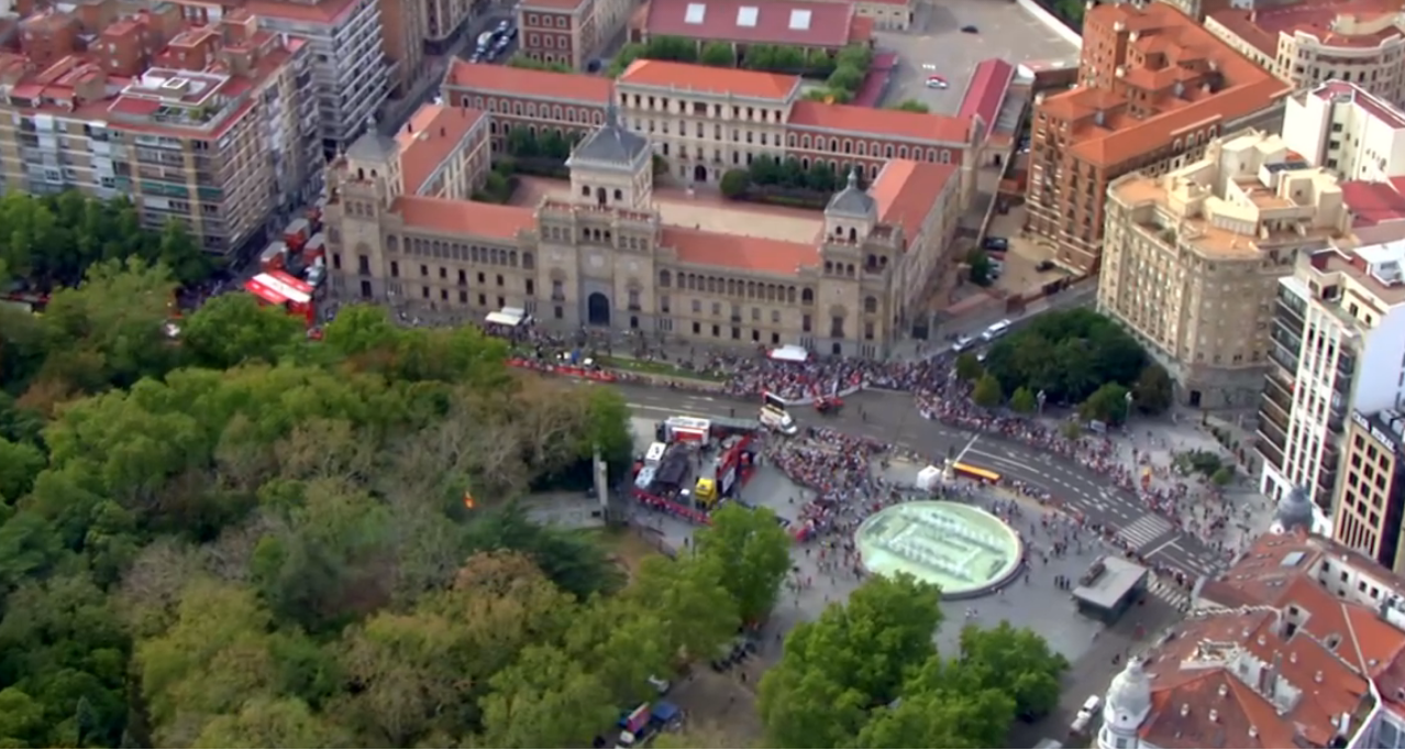 Vista panorámica de la plaza Zorrilla y la Academia de Caballería.